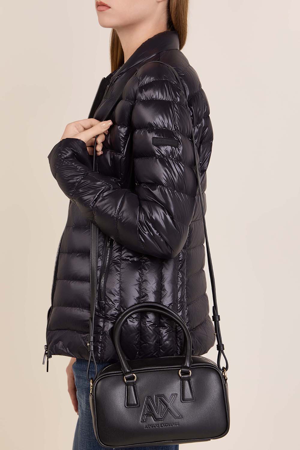 תמונת כל הלוק של תיק נשיאה